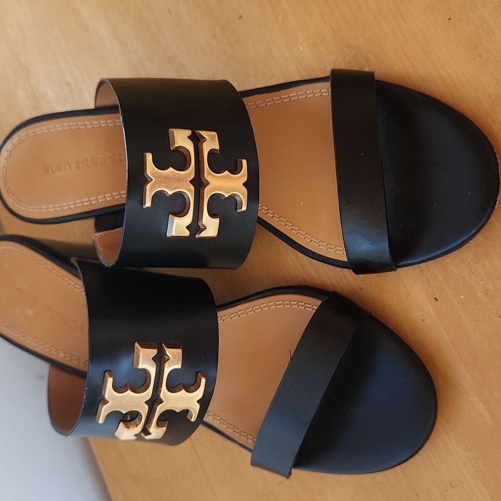 Tory Burch NWOB Black Everly 65mm Calf Leather Wedge Sandals US 6